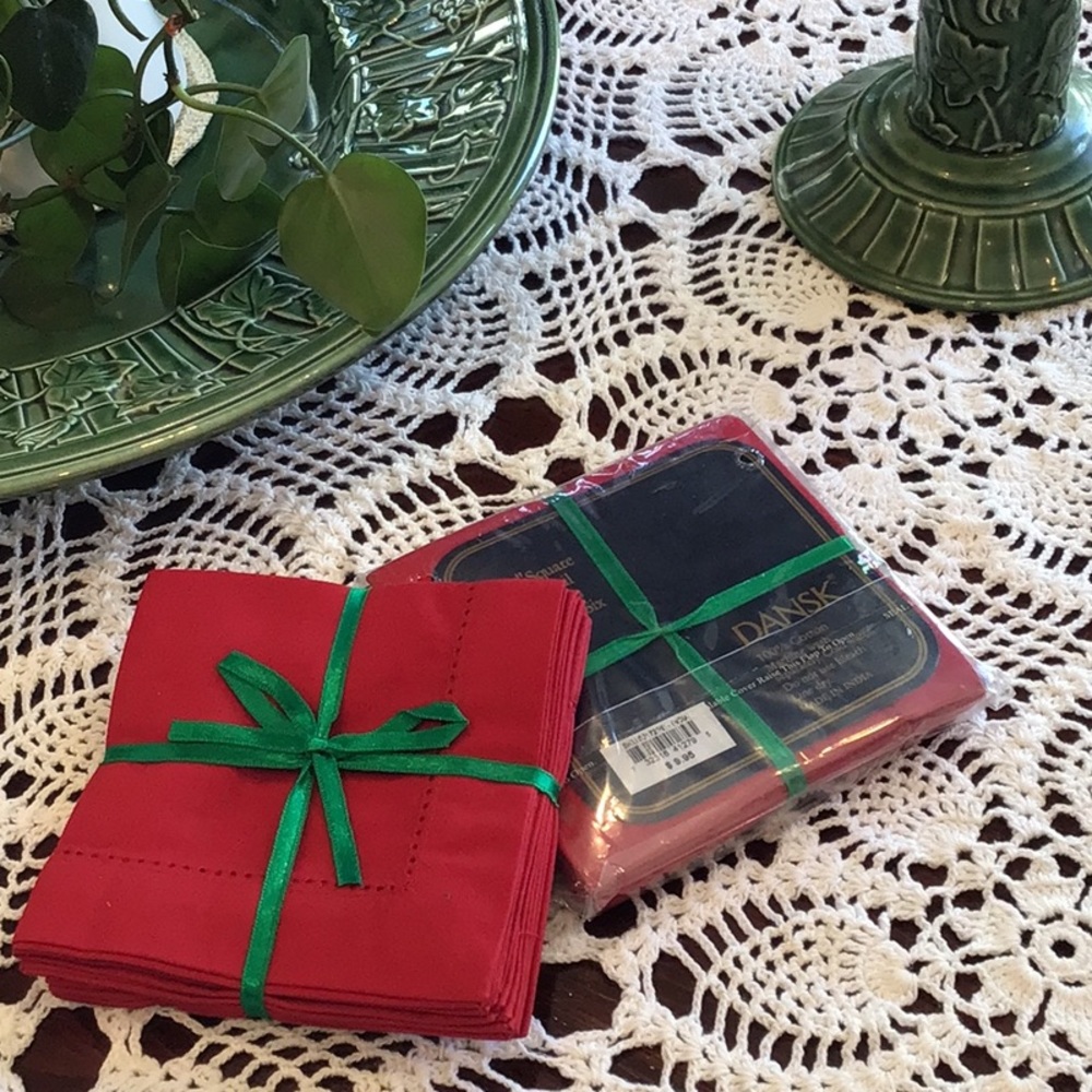 10” Square Cocktail Napkins. Set of Six.